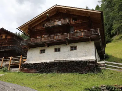 Hütte Alfen Aussen (32)