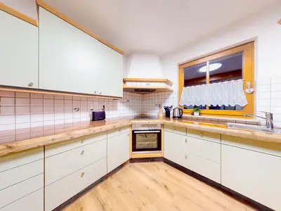 Küche-und-Wohnzimmer-Chalet-Wasserfall (1)