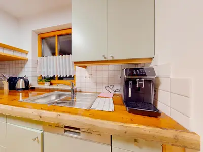 Küche-und-Wohnzimmer-Chalet-Wasserfall (9)