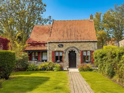 Außenseite Ferienhaus [Sommer]