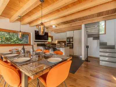 Küche und Essbereich