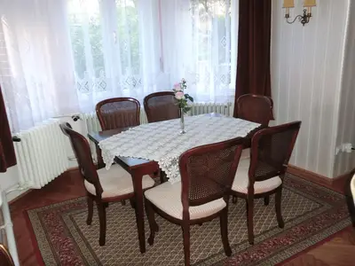 DiningRoom