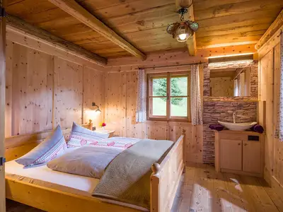 Alfen_Alm_Innervillgraten_Schlafzimmer_1