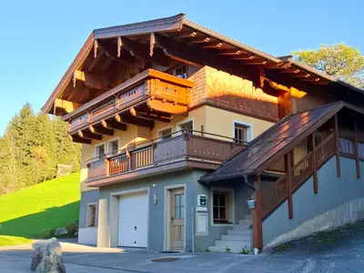 Außenseite Ferienhaus [Sommer]