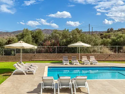 Ferienhaus für 10 Personen (250 m²) in Vrakhásion 9/10