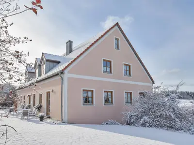 Außenseite Ferienhaus [Winter]