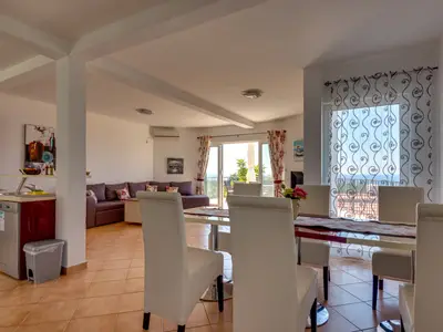 Ferienhaus für 4 Personen (130 m²) in Utjeha 4/9