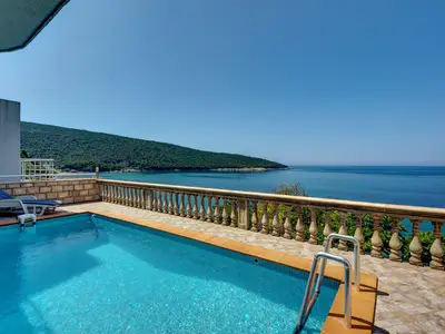 Ferienhaus für 8 Personen (232 m²) in Kruče 1/10