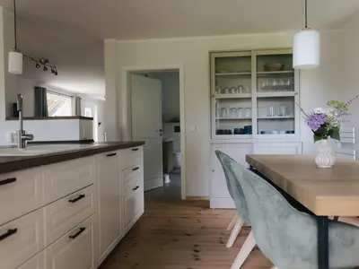 Küche und Essbereich