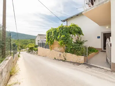 Ferienhaus für 13 Personen (240 m²) in Naklice 3/10