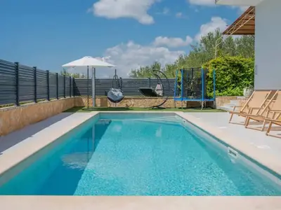 Ferienhaus für 13 Personen (240 m²) in Naklice 5/10