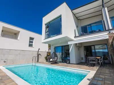 Ferienhaus für 8 Personen (140 m²) in Baretići 4/10