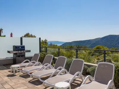 Ferienhaus für 8 Personen (140 m²) in Baretići 9/10