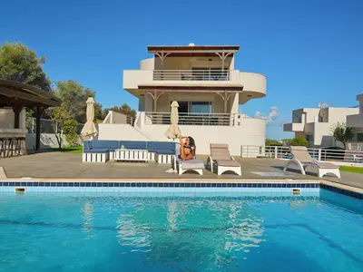 Ferienhaus für 10 Personen (250 m²) in Vrakhásion 2/10