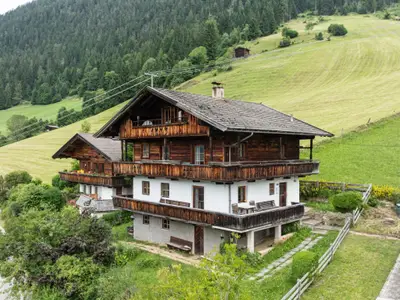 Außenseite Ferienhaus [Sommer]