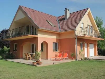 Ferienhaus für 8 Personen (120 m²) in Zamárdi 1/10