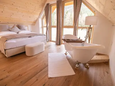 Ebner 1822 Schlafzimmer mit Ausblick