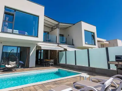 Ferienhaus für 8 Personen (140 m²) in Baretići 1/10