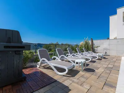 Ferienhaus für 8 Personen (140 m²) in Baretići 9/10