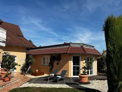 Garten mit Terrasse