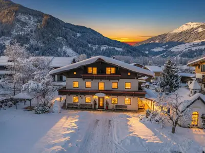 Außenseite Ferienhaus [Winter]