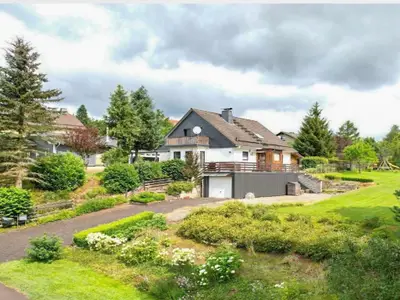 Außenseite Ferienhaus [Sommer]