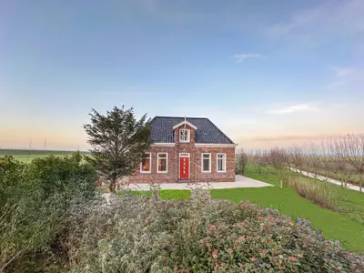 Außenseite Ferienhaus [Sommer]