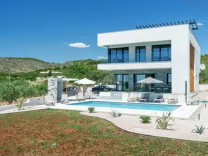 Ferienhaus für 8 Personen (240 m²) in Vodice