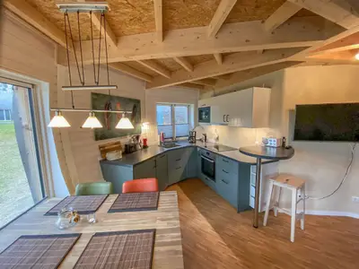 Ferienhaus Tamika am Tollensesee - großer Wohnbereich