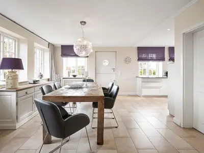 Ferienhaus für 5 Personen (220 m²) in Utersum 3/10