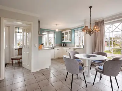 Ferienhaus für 4 Personen (130 m²) in Utersum 3/10