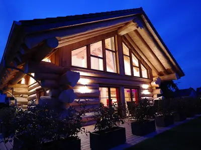 Süd-West-Seite bei Nacht