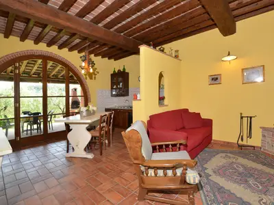 Das Wohnzimmer in einer der Wohneinheiten