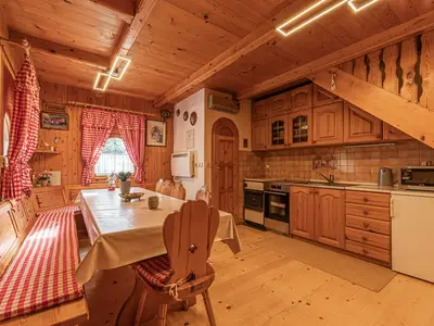 Küche und Essbereich