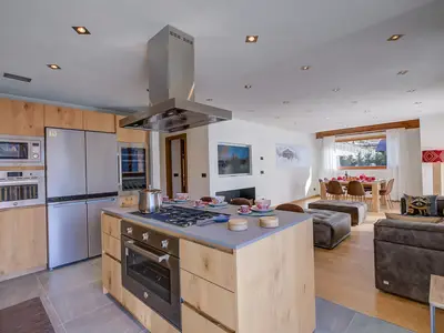 Küche und Essbereich