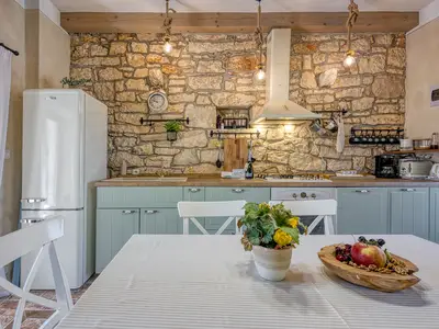 Küche und Essbereich