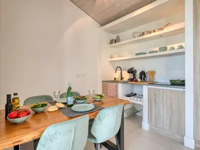 Küche und Essbereich