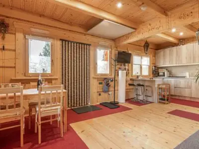 Küche und Essbereich