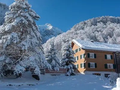 Ferienhaus für 11 Personen (260 m²) in Mellau 1/10