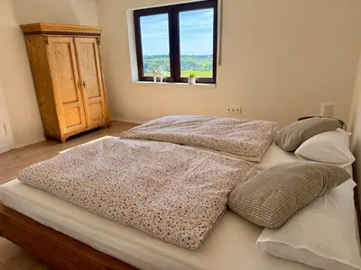 Kingsize-Doppelbett 2