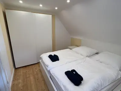 Schlafzimmer 2