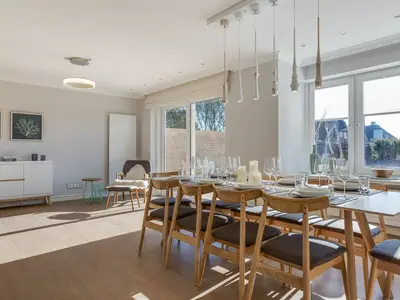 Ferienhaus für 9 Personen (250 m²) in Wenningstedt 4/10