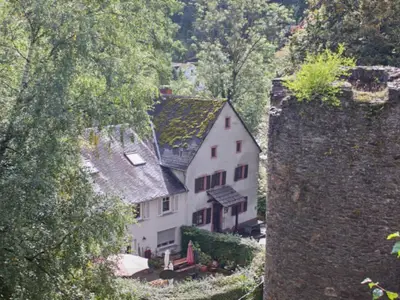 Außenseite Ferienhaus [Sommer]