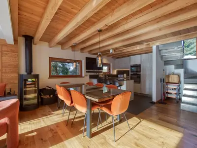 Küche und Essbereich