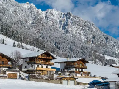 Außenseite Ferienhaus [Winter]