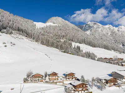 Außenseite Ferienhaus [Winter]