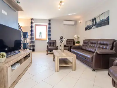 Ferienhaus für 8 Personen (120 m²) 1/10