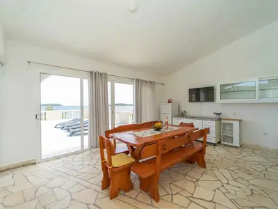 Ferienhaus für 8 Personen (150 m²) in Blato 2/10