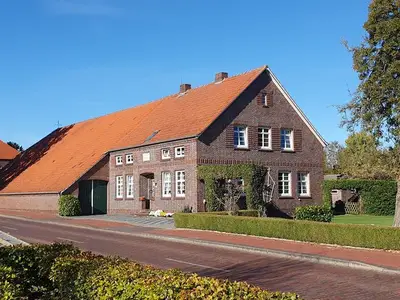 Ferienhaus für 9 Personen (150 m²) in Uplengen 1/10