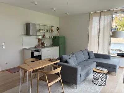 Wohnzimmer mit Küche